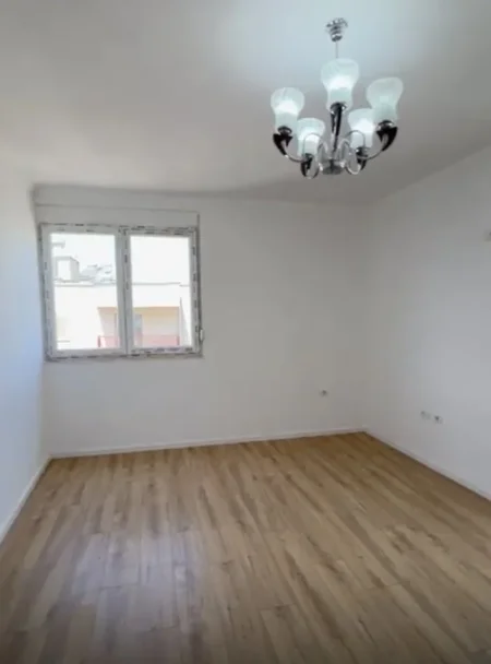 Tirane, shitet apartament 1+1 Kati 9, 65 m² 87.000 € (Rruga Besim Alla)