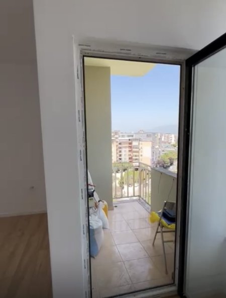 Tirane, shitet apartament 1+1 Kati 9, 65 m² 87.000 € (Rruga Besim Alla)