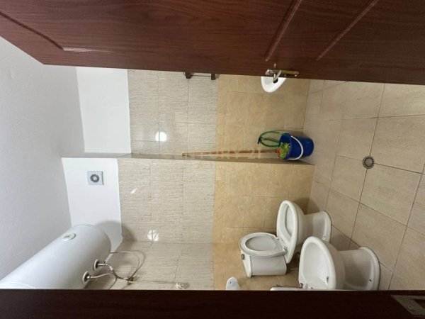 Tirane, jepet me qera apartament 1+1 , 75 m² 550 € 