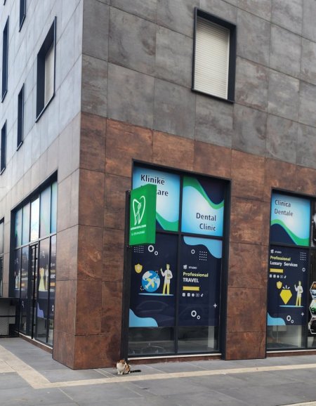 Tirane, shitet ambjent biznesi Kati 0, 45 m² 37.001 € (Rruga Barrikadave)