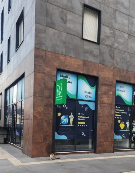 Tirane, shitet ambjent biznesi Kati 0, 45 m² 7.000 € (Rruga Barrikadave)