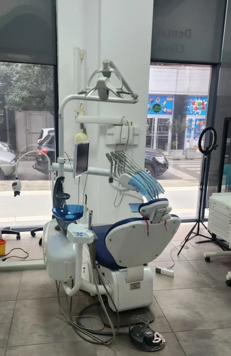 Tirane, shitet ambjent biznesi Kati 0, 45 m² 7.000 € (Rruga Barrikadave)