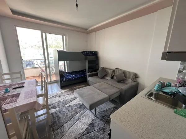 Shqiperi, shitet garsonier 1+1 Kati 5, 43 m² 