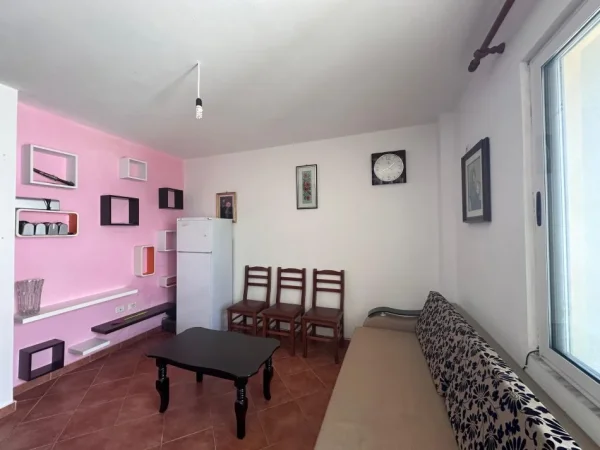 Shqiperi, shitet 1+1 Kati 3, 50.000 €