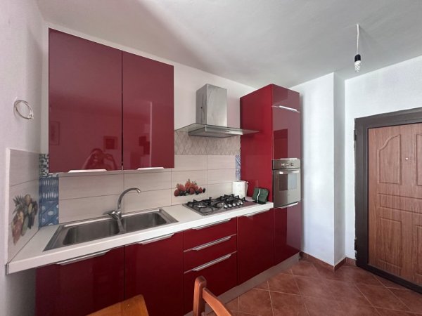 Shqiperi, shitet 1+1 Kati 3, 50.000 €