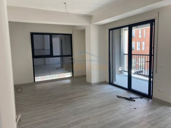 Tirane, shitet apartament 3+1 Kati 1, 147 m² 257.800 € 