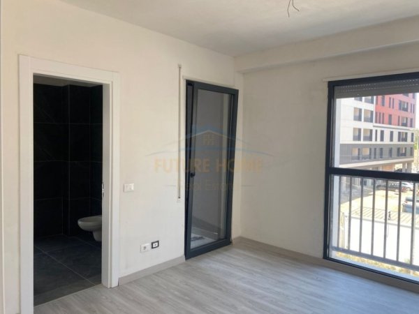 Tirane, shitet apartament 3+1 Kati 1, 147 m² 257.800 € 