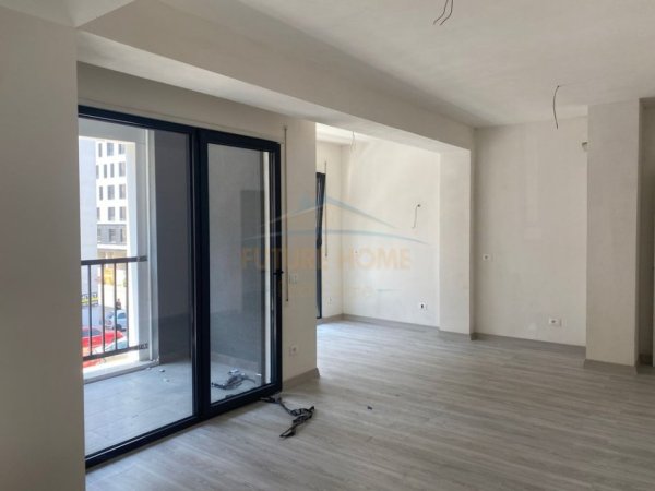 Tirane, shitet apartament 3+1 Kati 1, 147 m² 257.800 € 