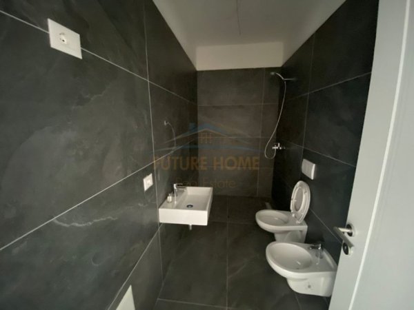Tirane, shitet apartament 3+1 Kati 1, 147 m² 257.800 € 