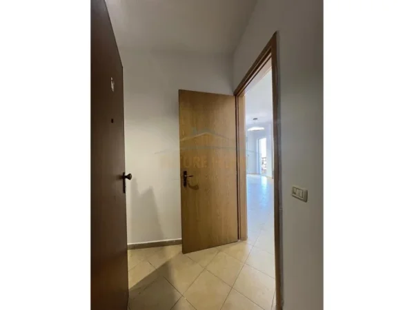 Tirane, shitet apartament 2+1 Kati 1, 90 m² 165.000 € 