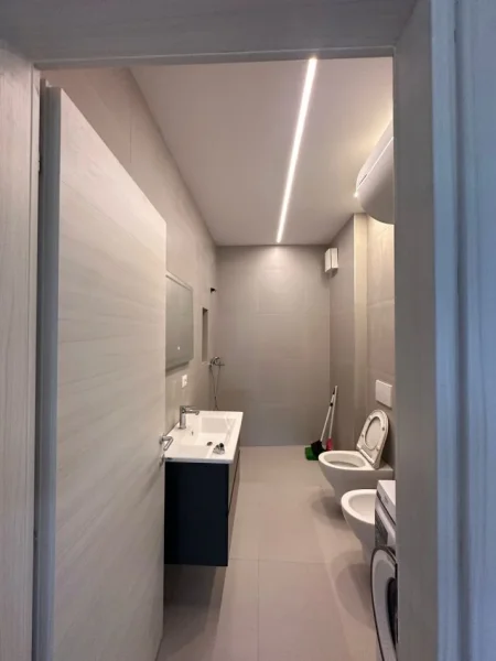 Tirane, jepet me qera apartament 2+1+Aneks+Ballkon Kati 3, 100 m² 800 € (Kompleksi River Residence Astir)