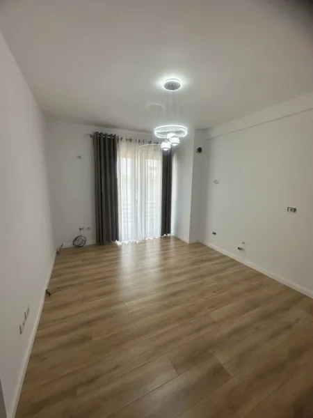 Tirane, shitet apartament 1+1+Aneks+Ballkon Kati 5, 54 m² 85.000 € (yzberisht)