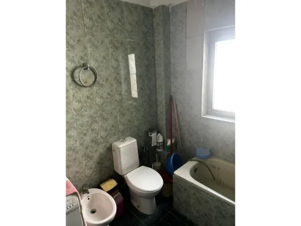 Tirane, shitet apartament 2+1 Kati 5, 70 m² 113.000 € (Mozaiku)