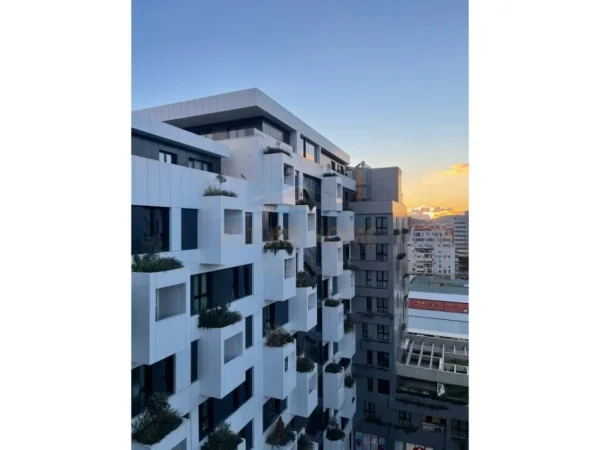 Tirane, shitet apartament Dublex Kati 11, 357 m² 900.000 € (SQUARE 21)