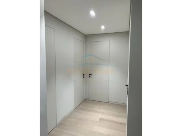 Tirane, shitet apartament Dublex Kati 11, 357 m² 900.000 € (SQUARE 21)