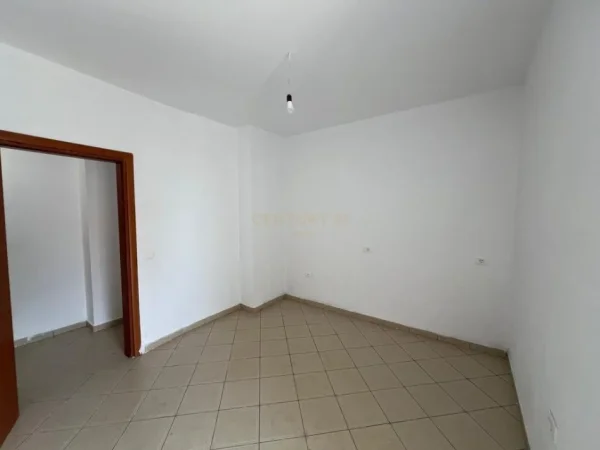 Tirane, shes apartament 1+1 Kati 4, 59 m² 78.000 € 