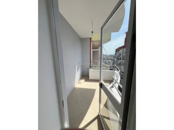 Tirane, shes apartament 1+1 Kati 4, 59 m² 78.000 € 