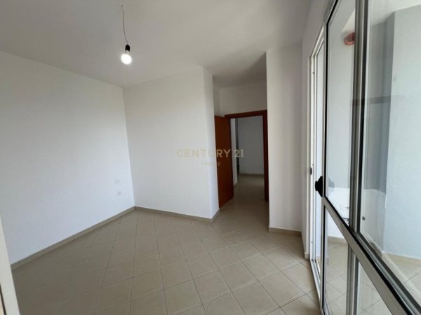 Tirane, shes apartament 1+1 Kati 4, 64 m² 84.000 € (Fresku)