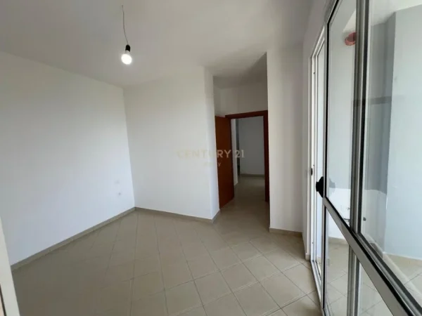 Tirane, shes apartament 1+1 Kati 4, 64 m² 84.000 € (Fresku)