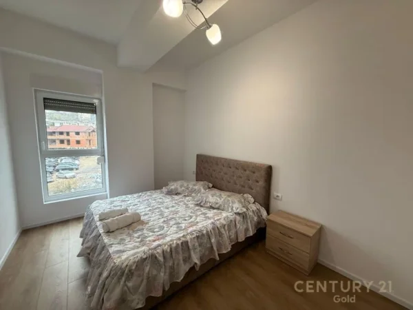 Tirane, jepet me qera apartament 1+1 Kati 7, 61 m² 450 € (Rezidenca Kaimi)