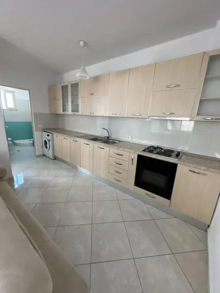 Durres, shitet apartament 2+1+Ballkon Kati 4, 80 m² 150.000 € (Me pamje nga deti dhe ashensor)
