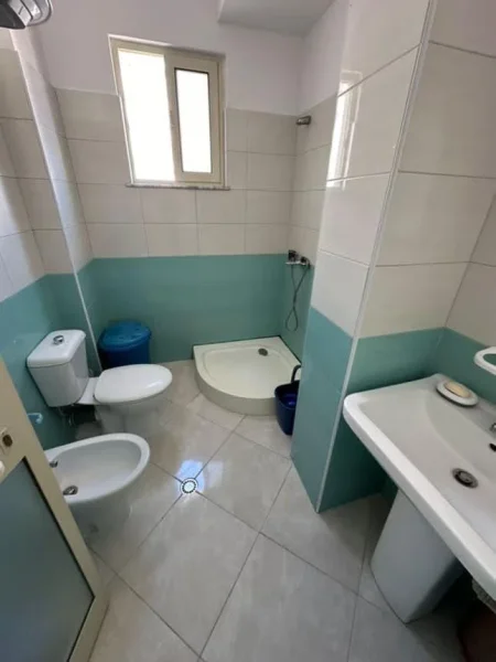 Durres, shitet apartament 2+1+Ballkon Kati 4, 80 m² 150.000 € (Me pamje nga deti dhe ashensor)