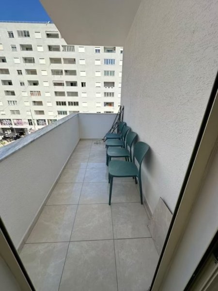 Durres, shitet apartament 2+1+Ballkon Kati 4, 80 m² 150.000 € (Me pamje nga deti dhe ashensor)