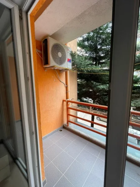 Tirane, jepet me qera apartament 2+1+Ballkon , 90 m² 530 € (Teodor Keko)