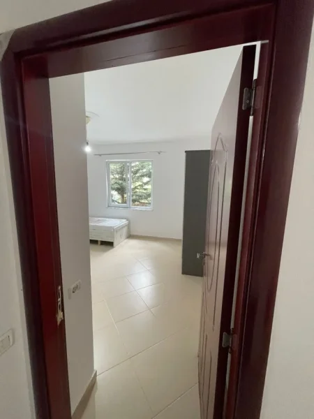 Tirane, jepet me qera apartament 2+1+Ballkon , 90 m² 530 € (Teodor Keko)