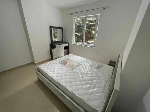 Tirane, jepet me qera apartament 2+1+Ballkon , 90 m² 530 € (Teodor Keko)