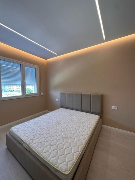 Tirane, jepet me qera apartament 2+1+Ballkon Kati 6, 117 m² 800 € (River Residence, Astir)