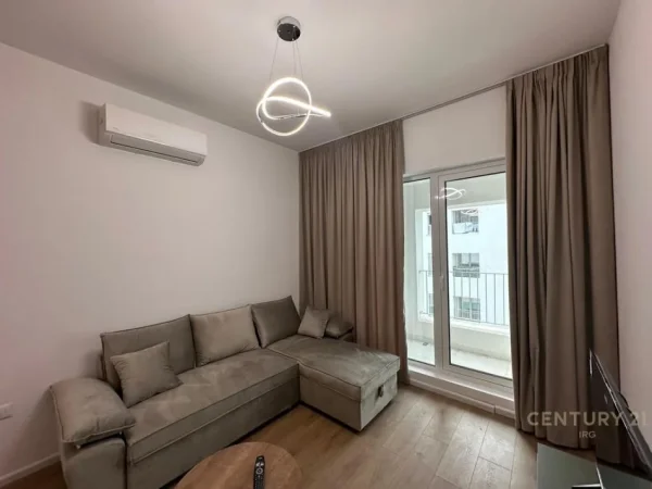 Tirane, jepet me qera apartament 2+1 Kati 5, 90 m² 550 € (Rezidenca Kaimi)