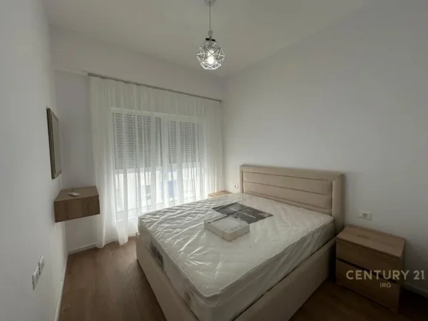 Tirane, jepet me qera apartament 2+1 Kati 5, 90 m² 550 € (Rezidenca Kaimi)
