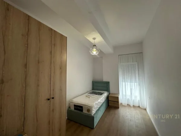 Tirane, jepet me qera apartament 2+1 Kati 5, 90 m² 550 € (Rezidenca Kaimi)