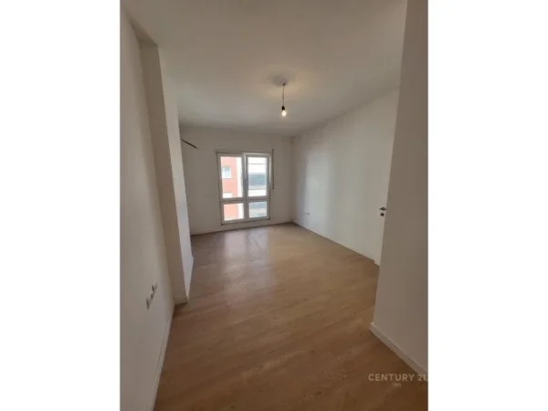 Tirane, jepet me qera apartament 2+1 Kati 3, 82 m² 500 € (Rruga Bardhyl)
