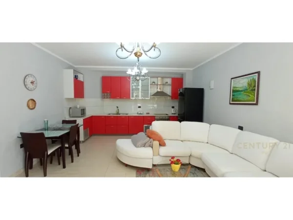 Tirane, jepet me qera apartament 2+1 Kati 2, 108 m² 700 € (Bulevardi zogu 1)