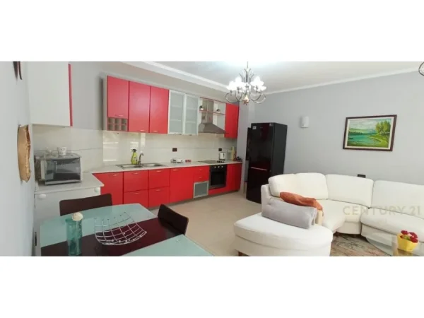 Tirane, jepet me qera apartament 2+1 Kati 2, 108 m² 700 € (Bulevardi zogu 1)