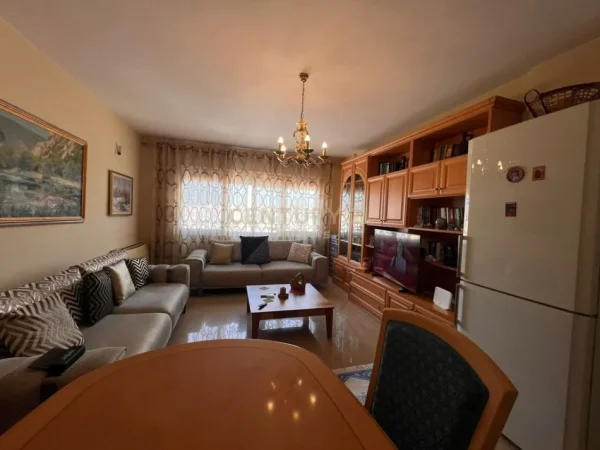 Tirane, shes apartament 1+1 , 70 m² 215.000 € (Rruga e Elbasanit)