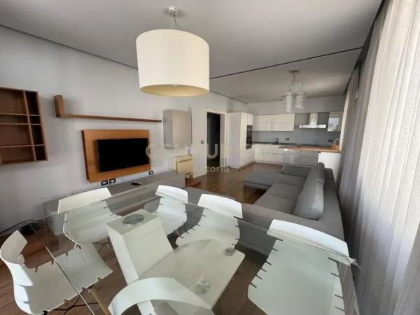 Tirane, jap me qera apartament 2+1+2+ 3 POSTE PARKIMI+ VERANDE , 115 m² 1.400 € (Kopshti Botanik Zoologjik)