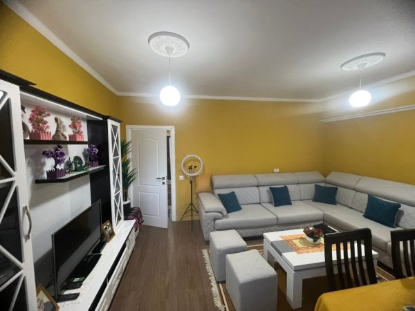 Durres, shitet apartament 1+1+Ballkon Kati 2, 56 m² 70.000 € (PLAZH)