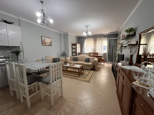 Tirane, shes apartament 2+1+Aneks+Ballkon Kati 2, 104 m² 132.000 € 