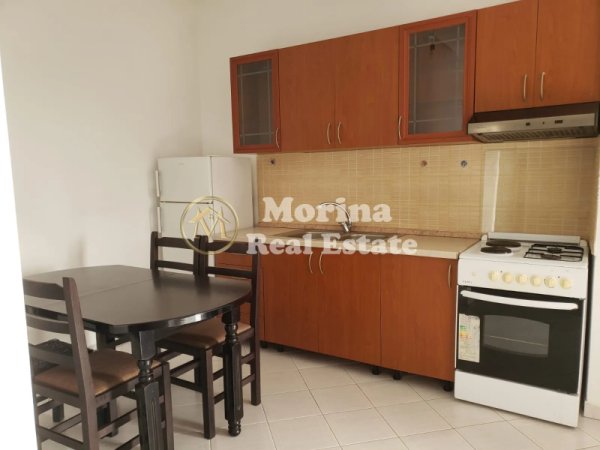 Tirane, jepet me qera apartament 2+1+Ballkon Kati 2, 98 m² 450 € (Astir)
