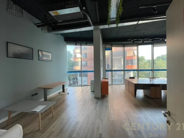 Tirane, shitet zyre Kati 3, 52 m² 312.000 € (MYSLYM SHYRI)