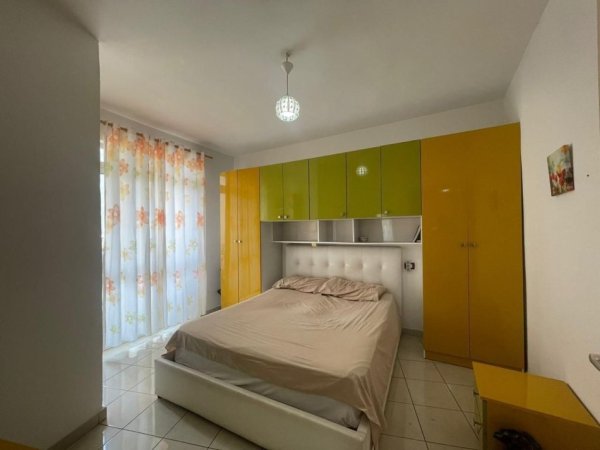Tirane, jepet me qera apartament 1+1+Ballkon Kati 3, 60 m² 380 € (ASTIR)
