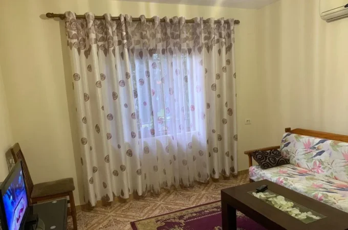 Tirane, jepet me qera apartament 1+1 Kati 1, 70 m² 450 € (don bosko)