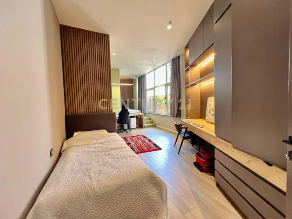 Tirane, shes apartament 3+1+2+PISHINË & POST PARKIMI , 290 m² 790.000 € (Kopshti Botanik Zoologjik)