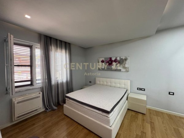 Tirane, jepet me qera apartament 2+1 Kati 5, 115 m² 1.400 € (Kopshti Zoologjik)