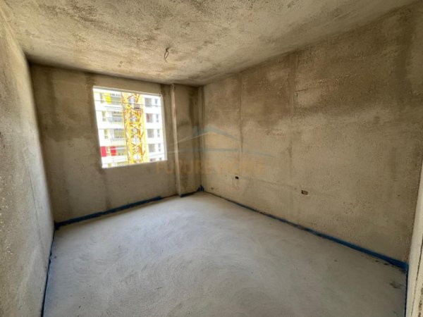 Tirane, shitet apartament 2+1 Kati 4, 97 m² 92.000 € (Univers City)