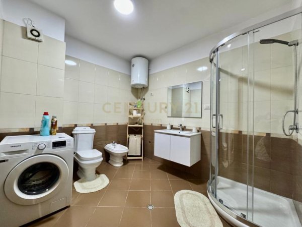 Tirane, jepet me qera apartament 1+1 Kati 5, 75 m² 750 € (RRUGA KAVAJËS)