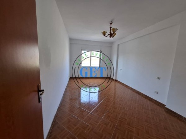 Durres, shitet apartament 1+1 Kati 3, 75 m² 115.000 € (Pallati i Sporteve)